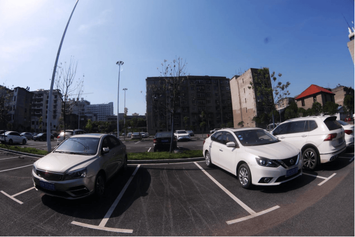 2024新闻媒体基层政协行 | 丰城市政协:小车位"划"出大民生