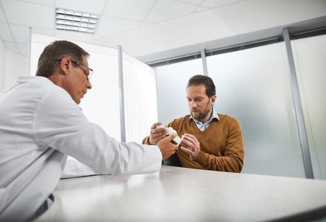 皮肤科医生解答,控制病情是关键_治疗_生活_药物