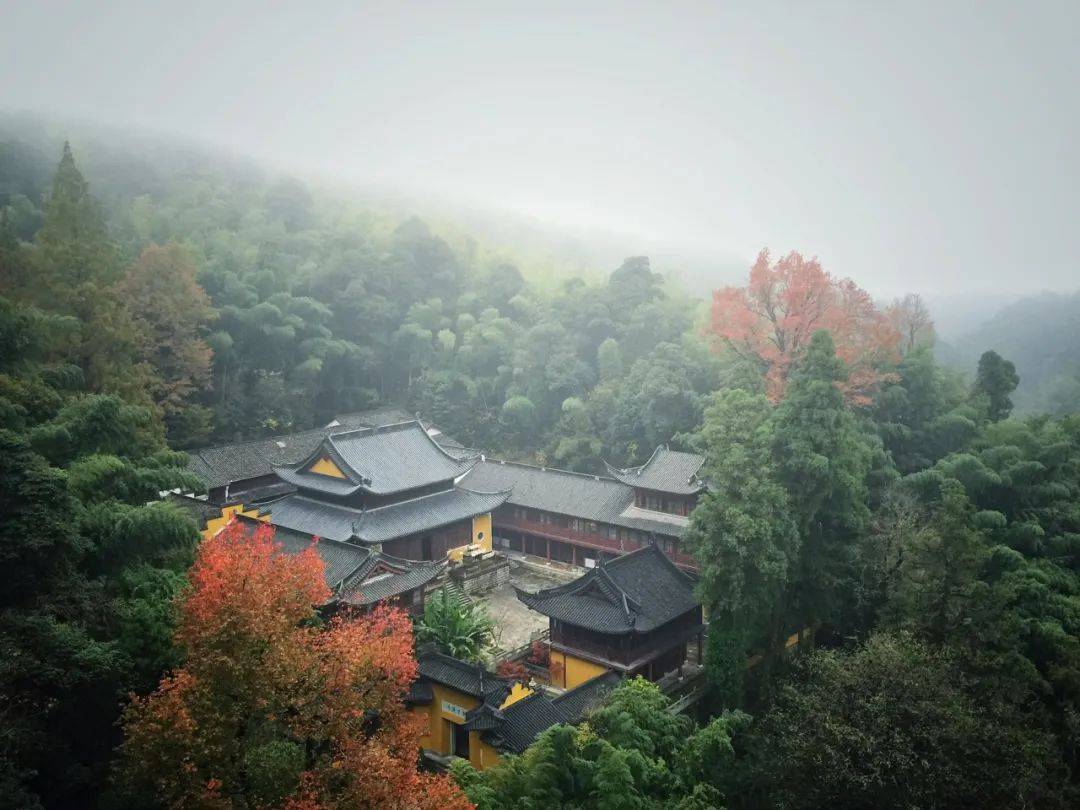 03【最奇特最流连忘返:奇幻自然美景】天台山大瀑布被誉为"中华第一高