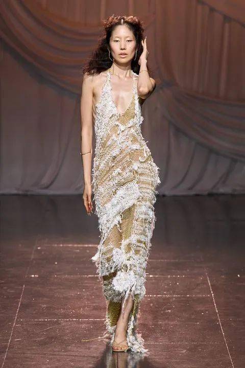 伦敦时装周 2024 年春夏最佳时装秀