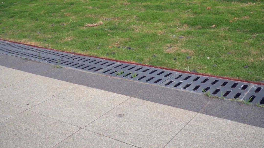 逛公园怕弄伤小朋友?那不能够!