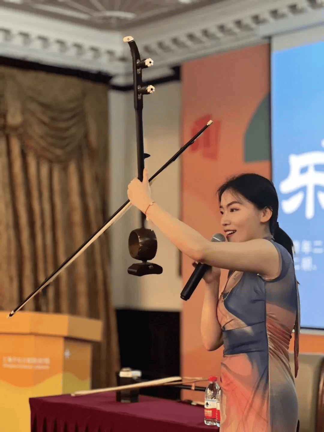跨界音乐人汤亿帆将开启一场"跨界"的音乐讲座,分享中国民族乐器二胡