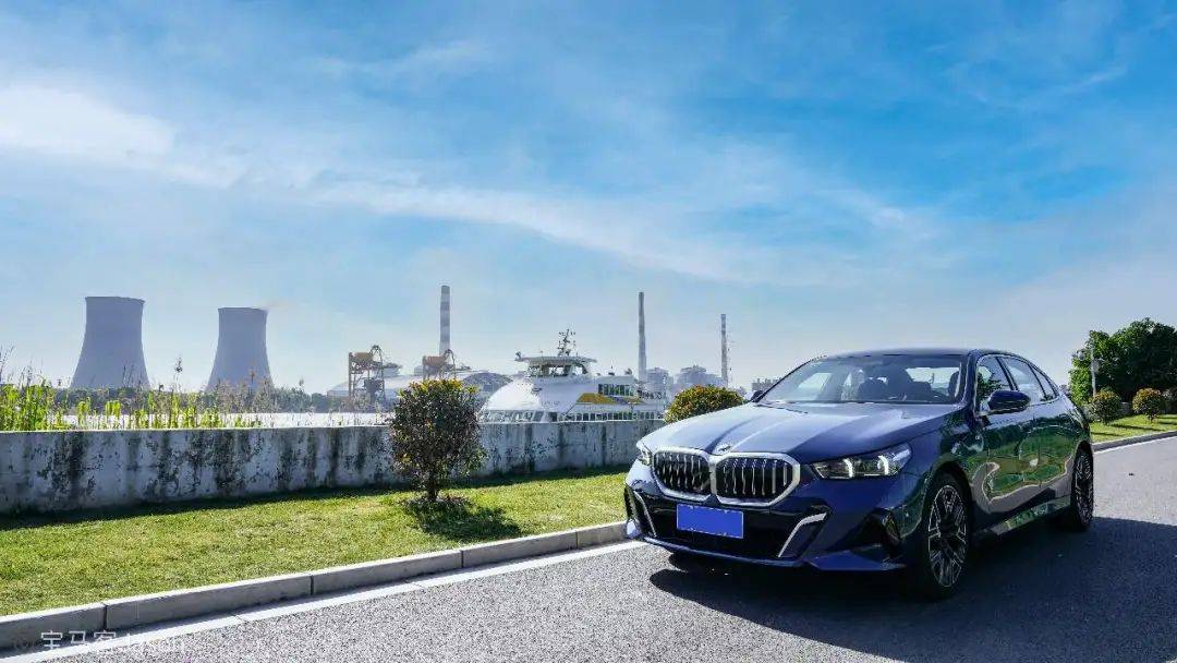 宝马客实拍全新宝马5系|诗情画意,无限活力,这就是5系车主的一天?