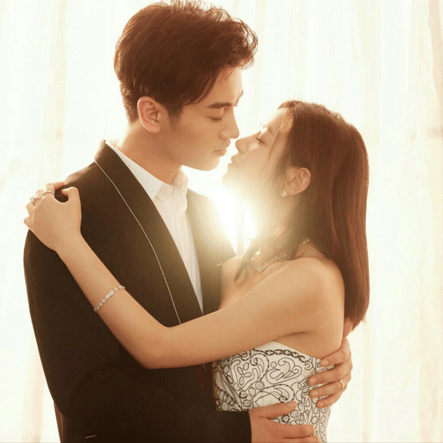 清纯女神陈妍希:以为是白纸,实则是报纸,陈晓遇到"高端玩家"