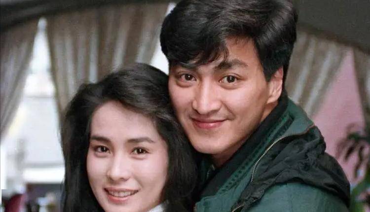 "展昭"何家劲,等一个女人等到60岁,却发现是对方的一个玩笑_高金素梅