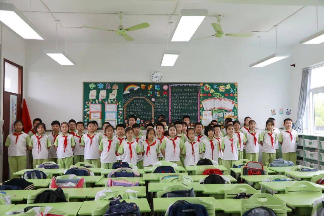 挹秀园| 爱暖童心 唱响校园——育秀小学举行班班有歌声活动