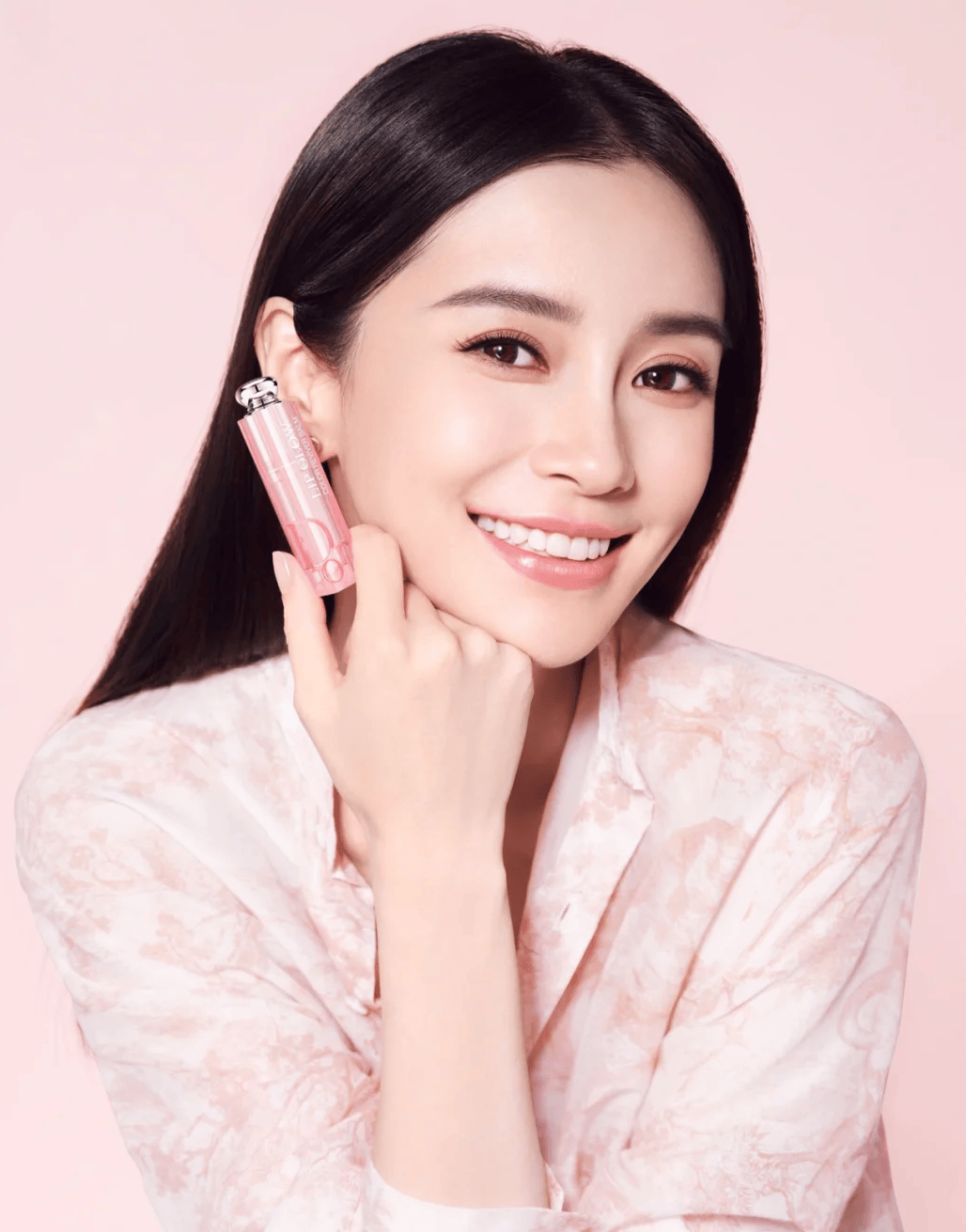 迪奥变色唇膏,根据唇部ph值及湿润度呈现出不同颜色_嘴唇_口红_保护