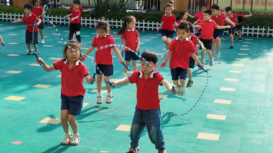 马村区幼儿园(丽景园)大班花样秀绳