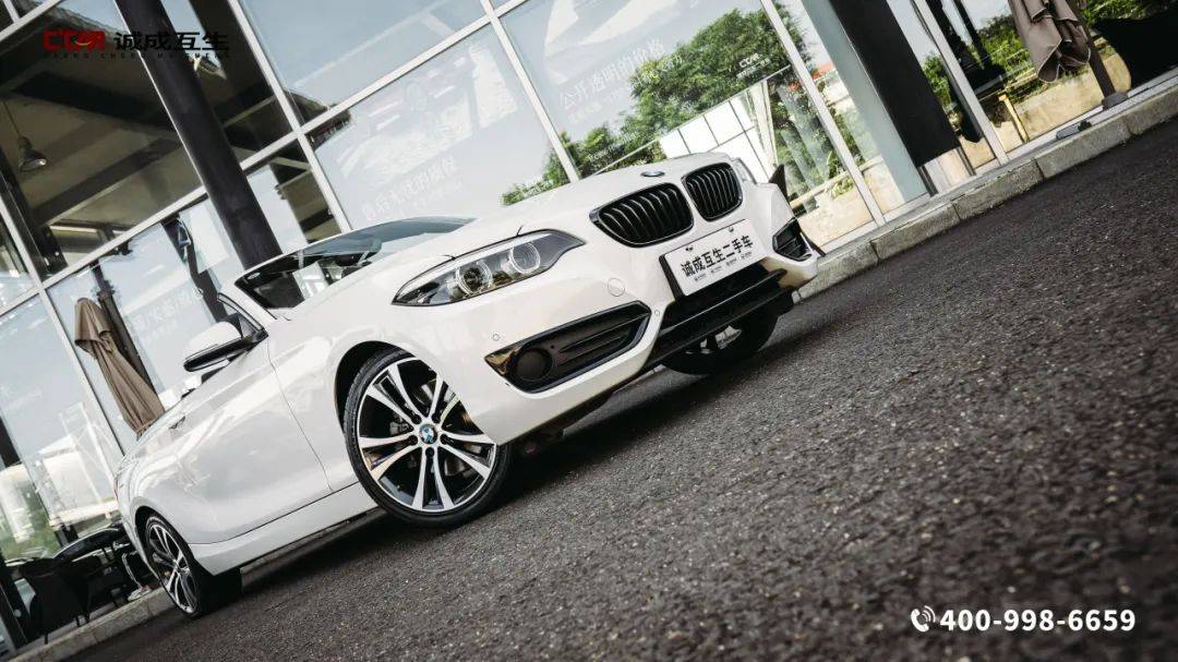 【宝马2系 225i 敞篷轿跑车 运动设计套装】