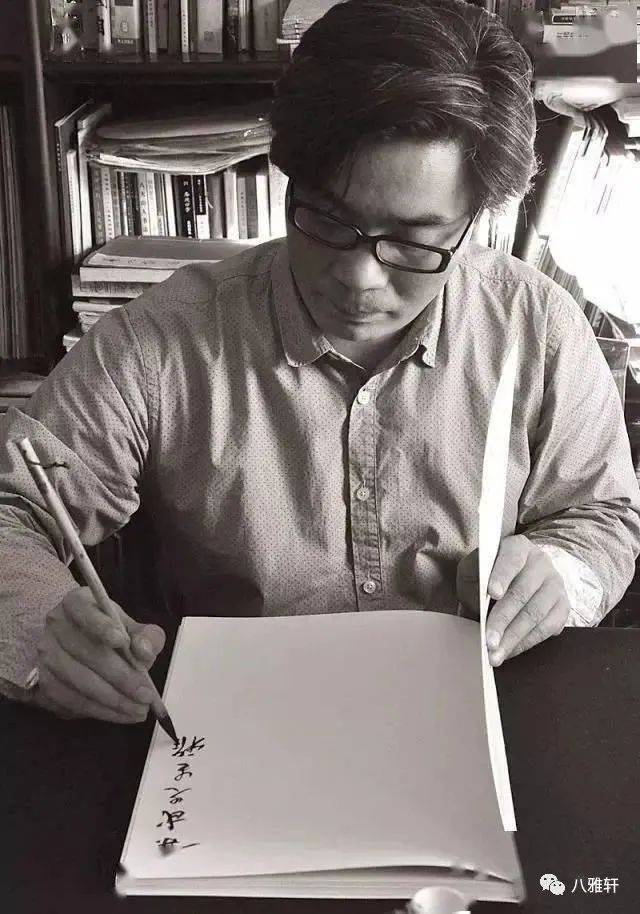 八雅轩丨【八雅轩在线】陈忠康:美院学生鄙视国展,想的是古代大师