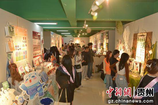 贵阳学院美术学院2024届毕业生作品展开幕