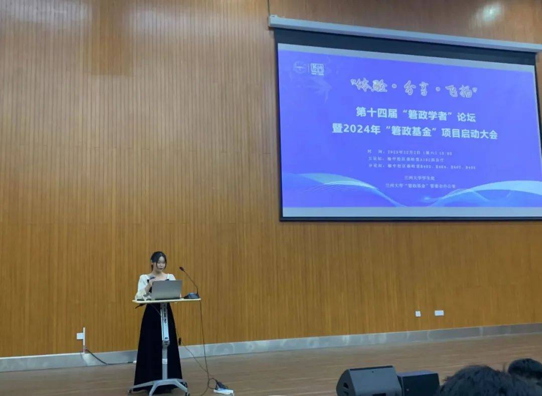 但是杨凌老师和李小伟老师和蔼的沟通态度和清晰的指导意见给予了