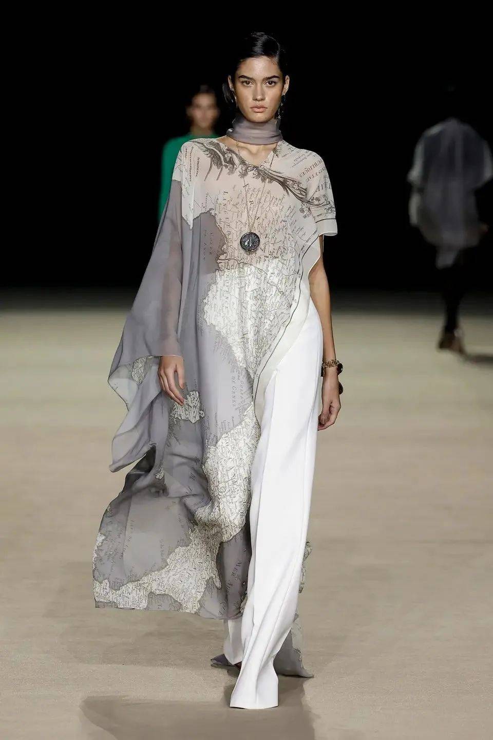 透视,薄纱,黑丝 | carla zampatti 2025春夏