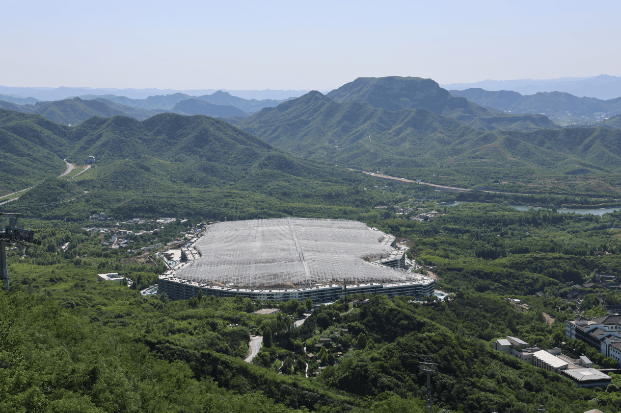 常青介绍,作为国家级森林康养试点建设基地,西部长青休博城是华北首个