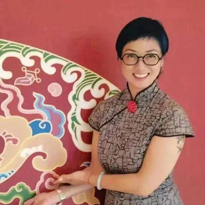 周慧:996城市里的另类写作者