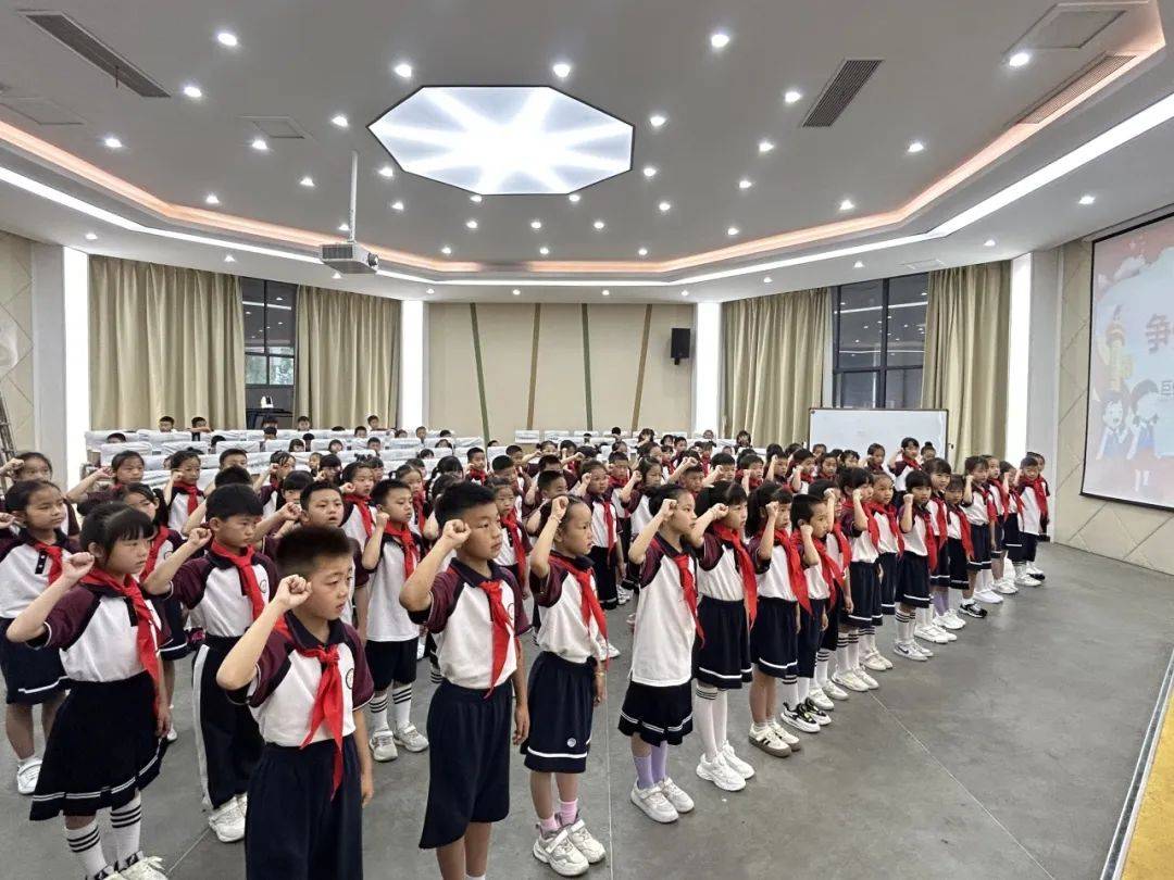 校园风采(130)丨巨化三小:红领巾爱祖国 争做新时代好队员