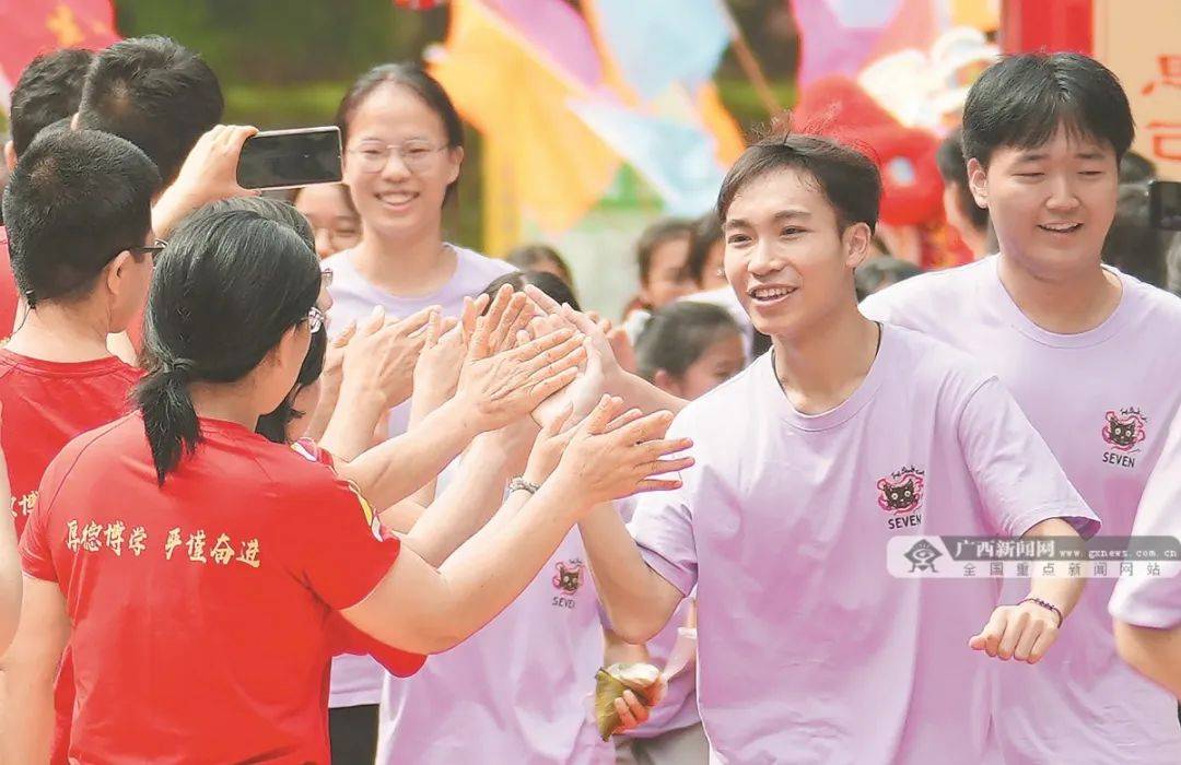 广西38.9万考生6月7日参加高考 各地多项举措暖心护航