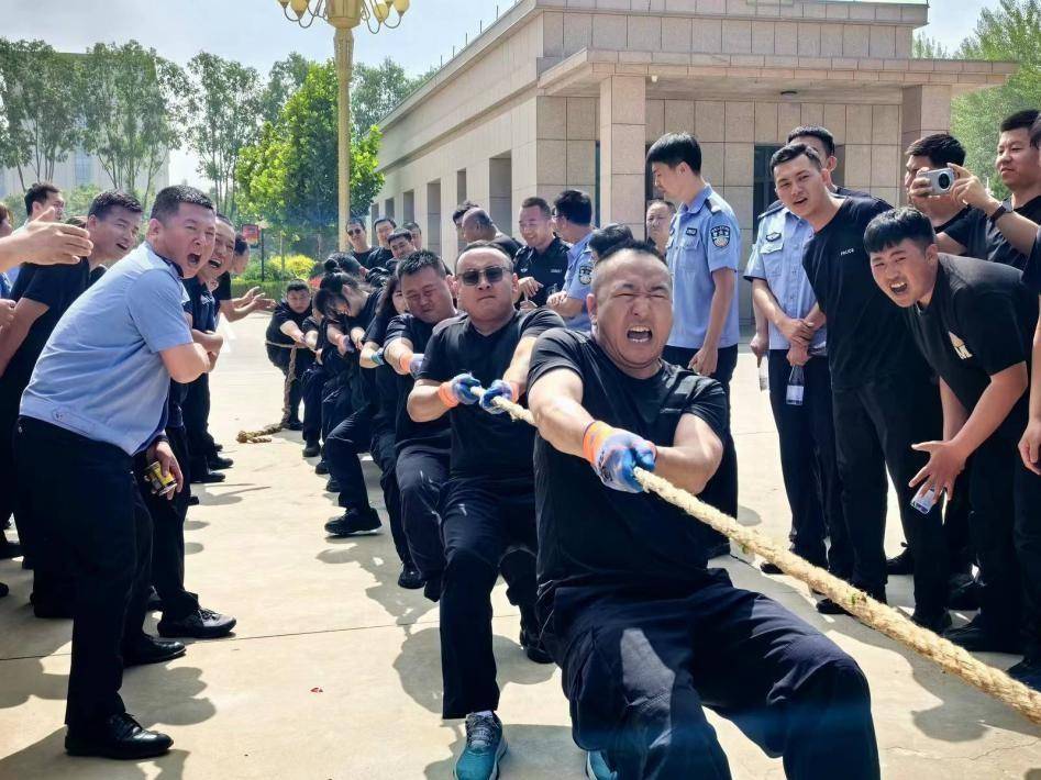 宁夏吴忠市公安机关首届警察文化节暨警务实战大比武开幕