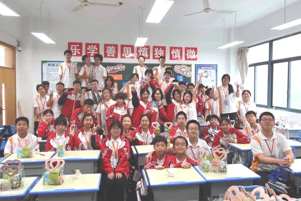 致敬,我们的十四岁!——记初二年级青春仪式