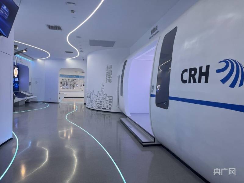 8年来,在g60科创走廊的引领下,松江吸引了包括g60脑智科创基地,低碳