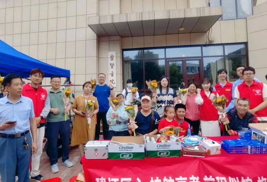 考场之外!中铁十四局为高考学子"上大分"