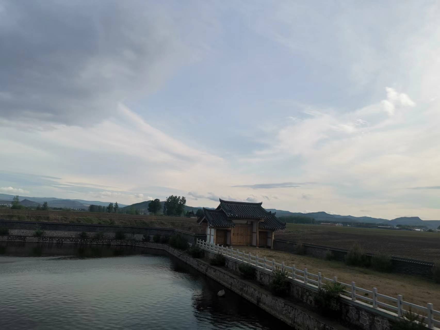 醉美边境村|村企深度融合 凉水村"热"了