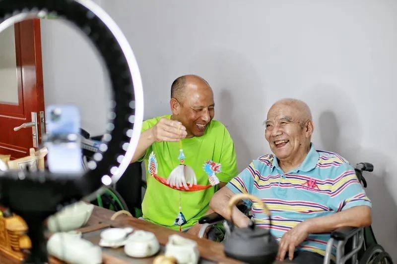 "升级"后的养老驿站 有啥不一样?