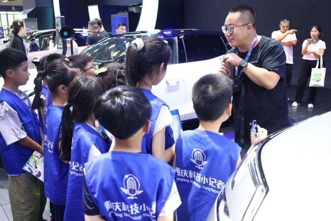 朝阳小学,沙坪坝区森林实验小学来自重庆两江新区金山学校6月8日-9日