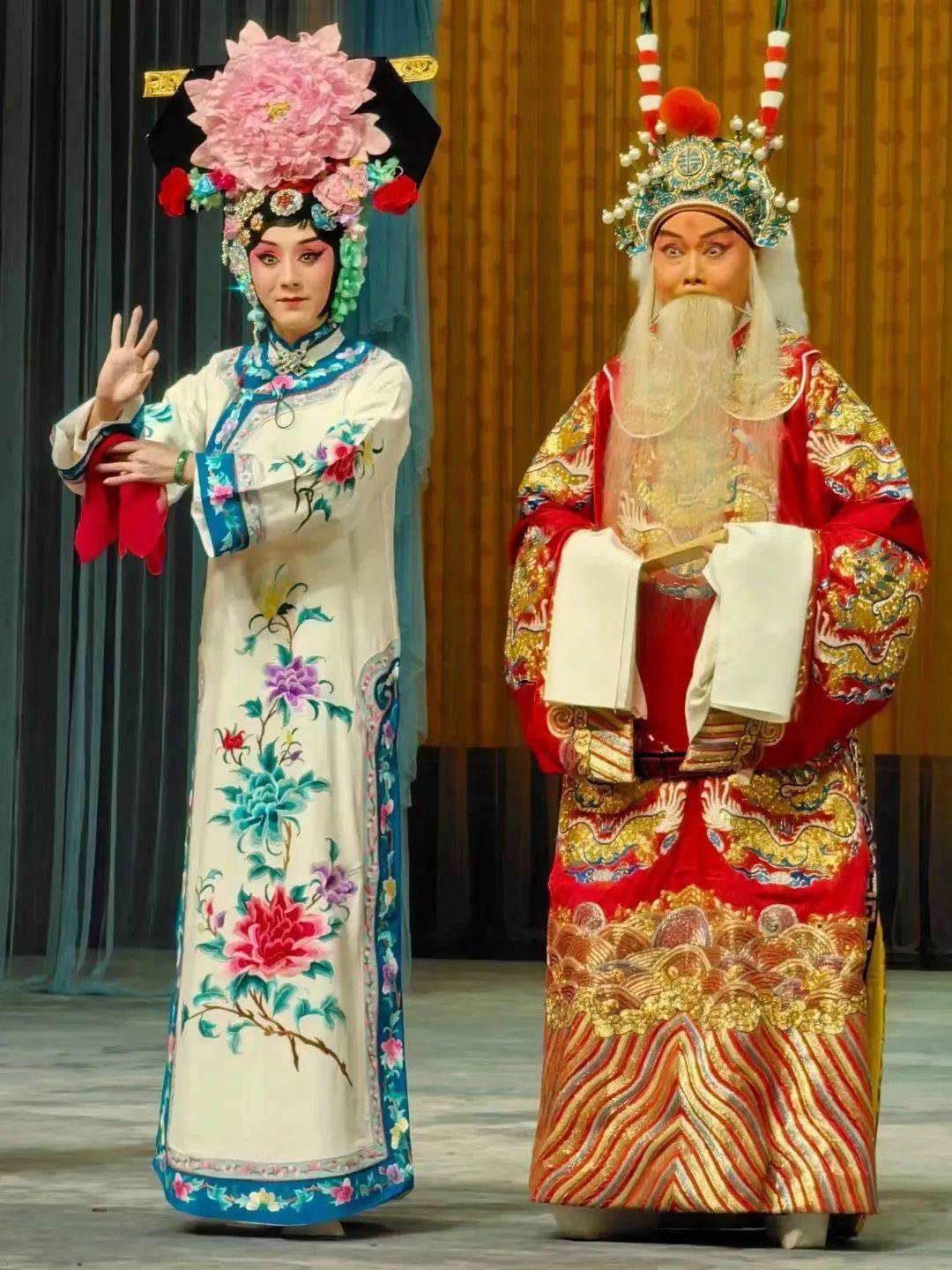 张克,卢松主演《珠帘寨》烟台开演!