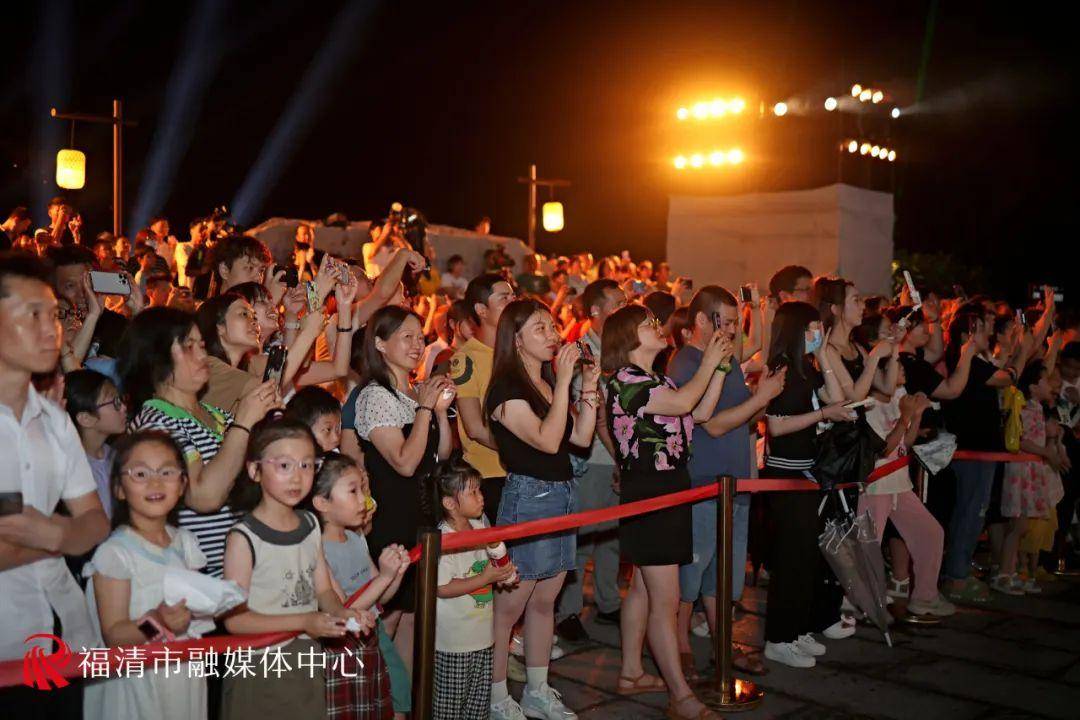 石竹山下一出好戏 热热闹闹过端午