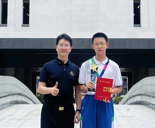 华附喜报 | 决赛第十名:知识城校区学子获2024 vex机器人世界锦标赛