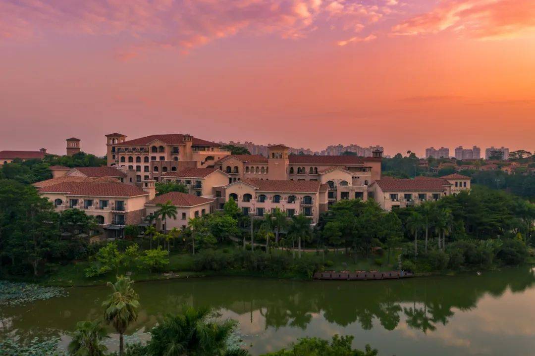 6月18日抢爆06499豪住清远美林湖温泉大酒店 豪叹价值198元主题自助