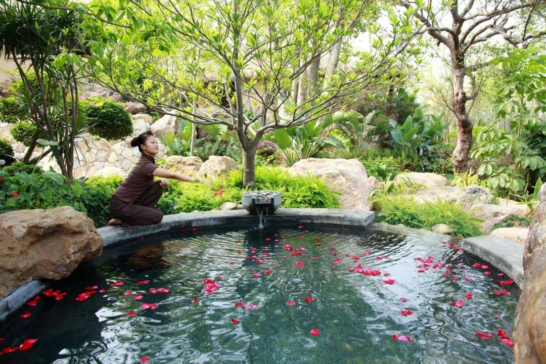 6月18日抢爆06499豪住清远美林湖温泉大酒店 豪叹价值198元主题自助