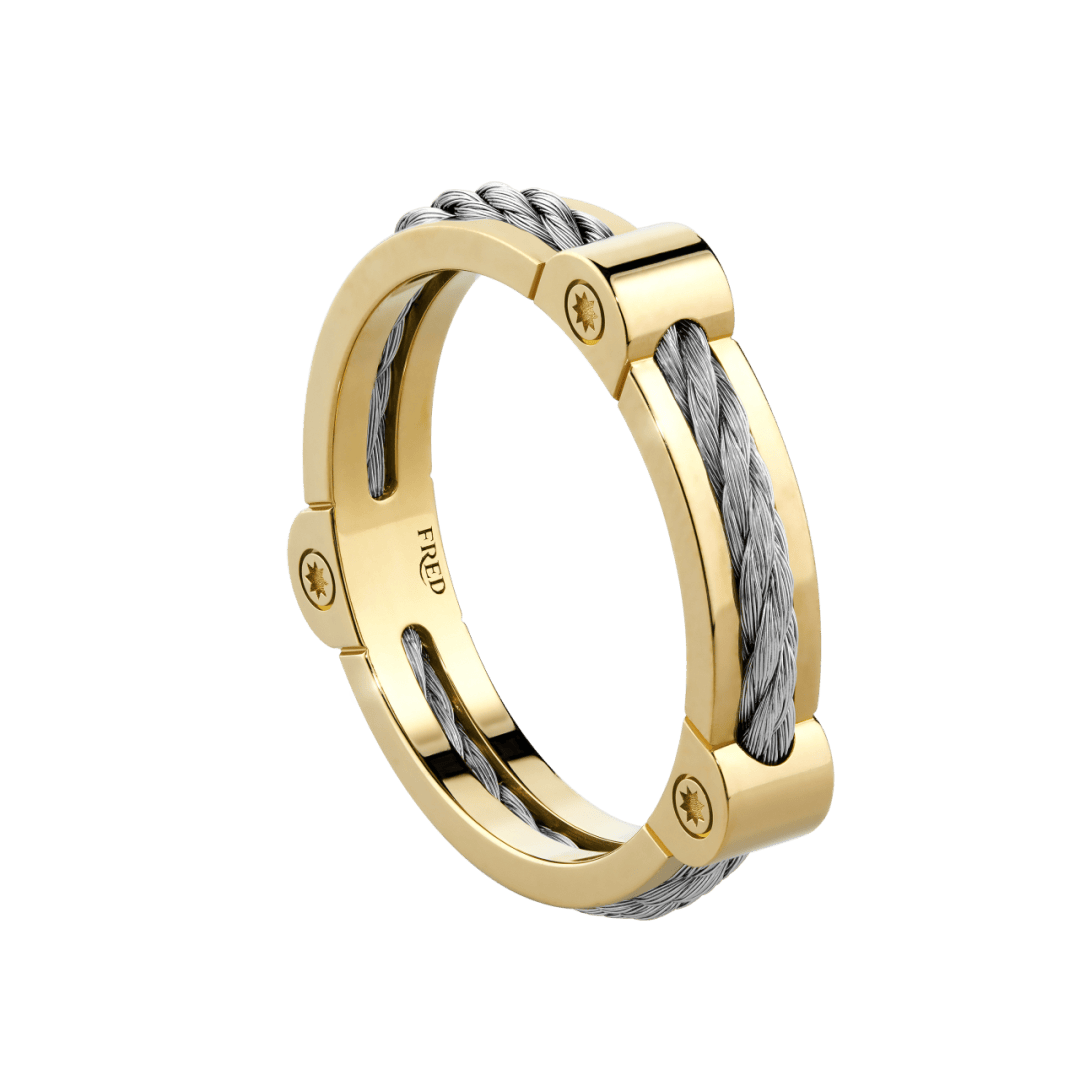 质感金属碰撞利落轮廓,让自由风格闪耀钻石光芒,彰显男性魅力与坚韧