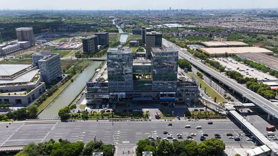 西门子数字化工业集团浦西首家运营点入驻青浦