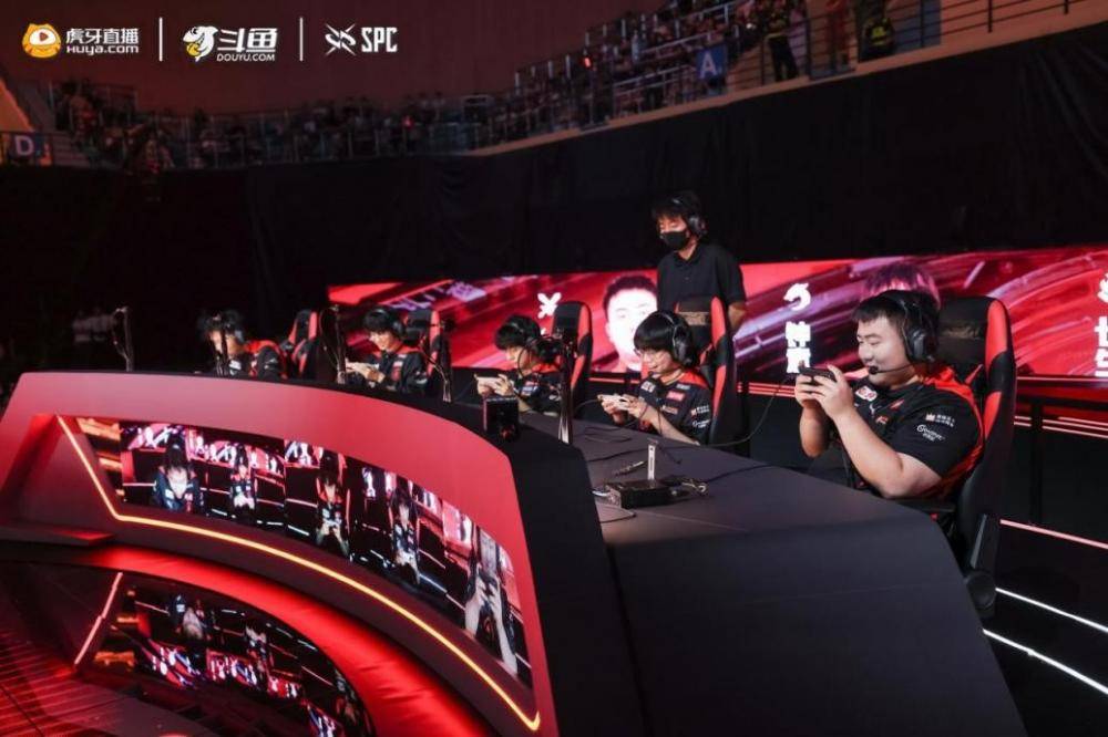 王者荣耀雷霆荣耀杯圆满落幕_电竞_内容_战队