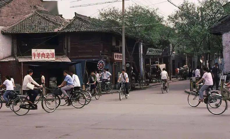 老照片:1983年西安,百姓市井生活