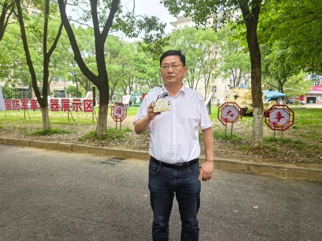 爱我国防:上饶银行《校园金话筒》走进丰城市丰城二中