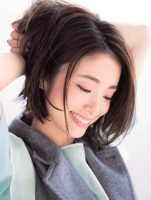 上户彩:拥有完美"笑脸"的成熟女性才叫美!