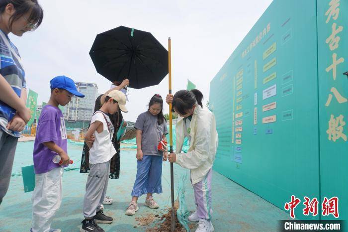 🌸【新澳2024年精准一肖一码】🌸_官宣｜关于球员董洪麟加盟南京城市足球俱乐部的公告