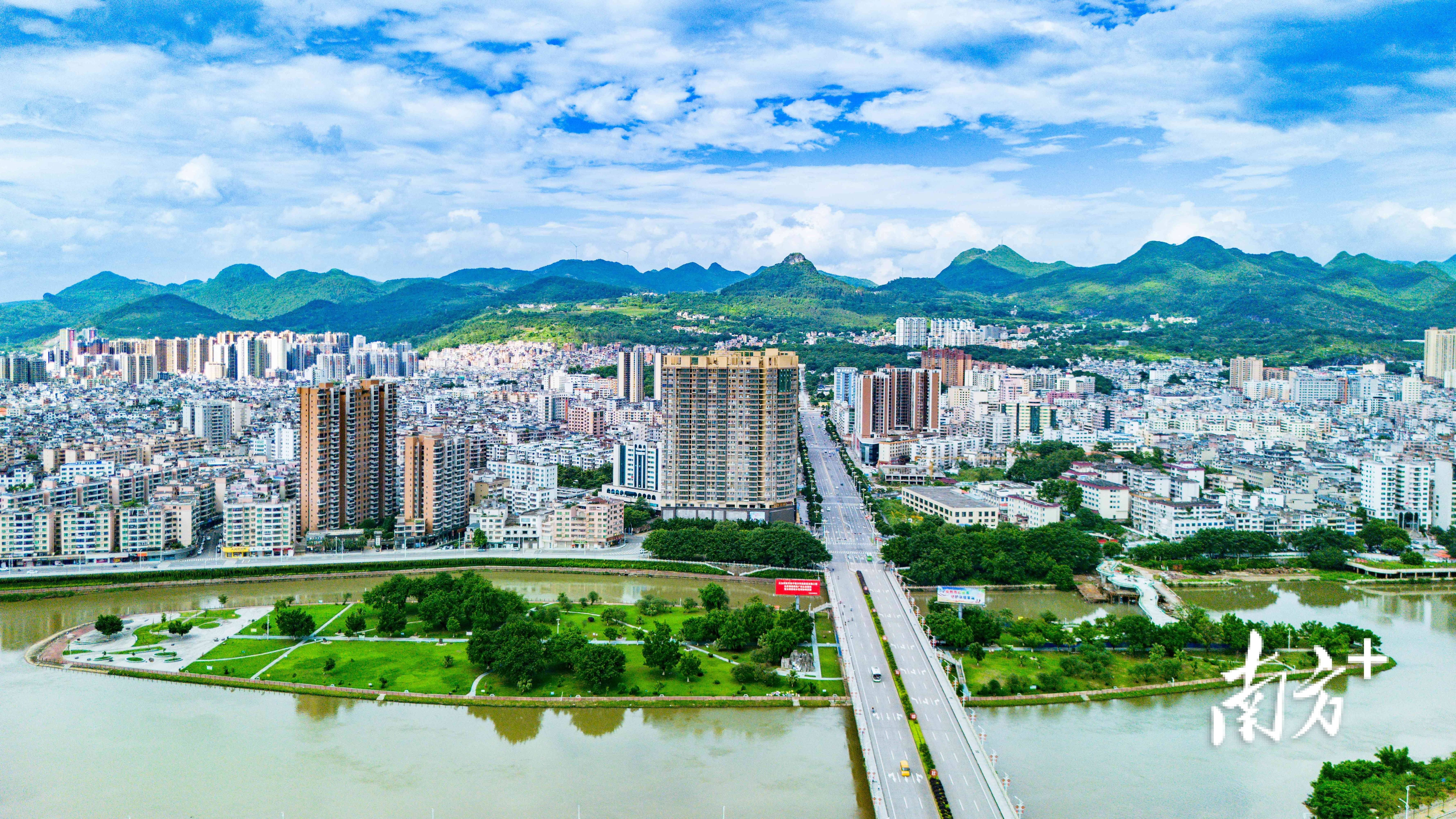 推进新型城镇化试点建设,连州集思广益带来"头脑风暴"