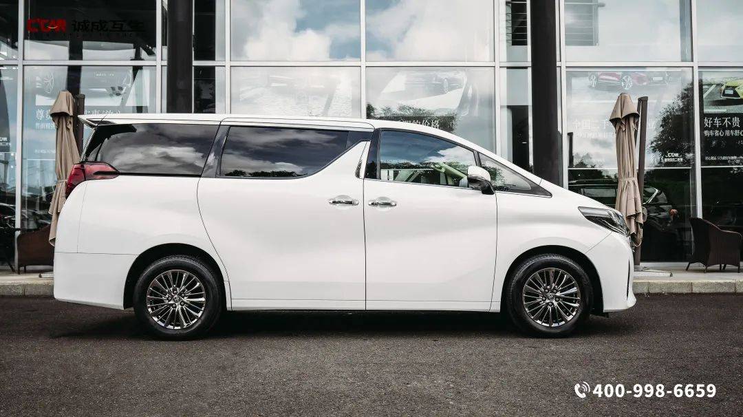 曾经的"加价神车",mpv中的爱马仕,现在50多万!【丰田