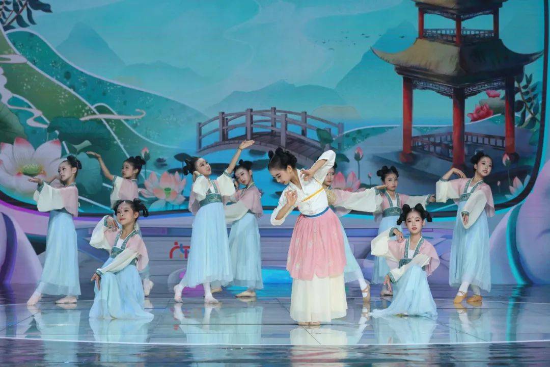 【中国舞小演员集结令】广东少儿邀你一起上中秋晚会啦!_舞蹈_广播_训练