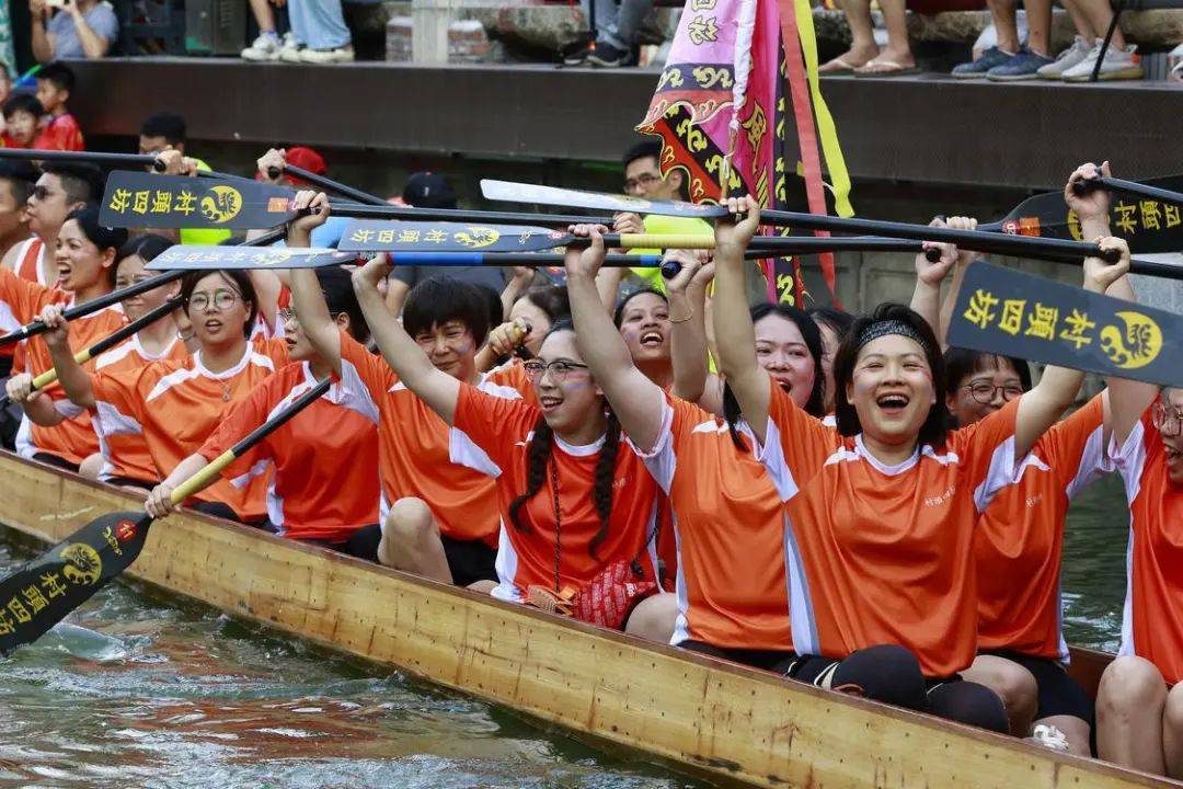 少年、女子破浪前行,叠滘龙船舞动城市文明新篇章_比赛_文化_传统