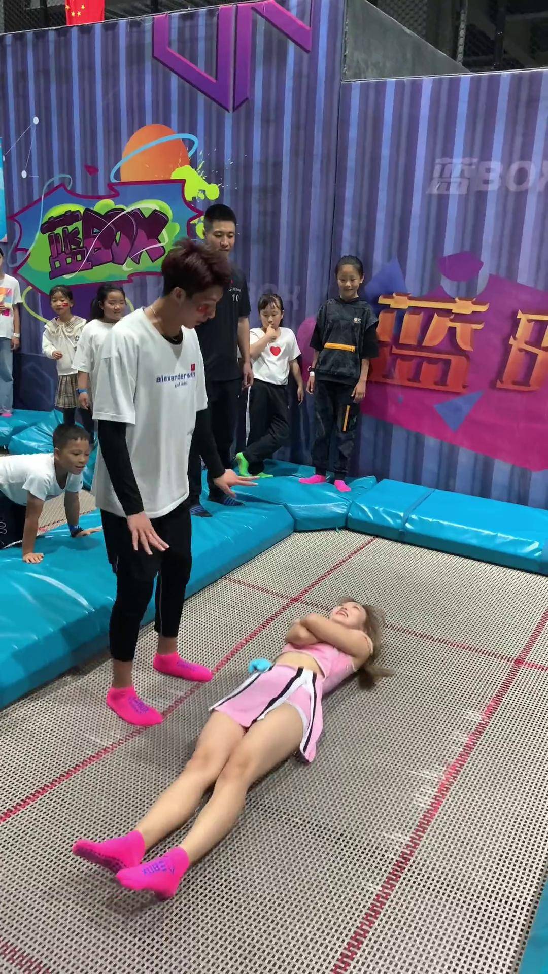 网红公主抱 高清视频 小姐姐 你就整