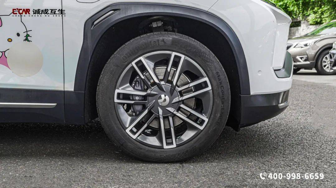 (最新到店)75度电池买断 选配较好,20万左右,心动不止