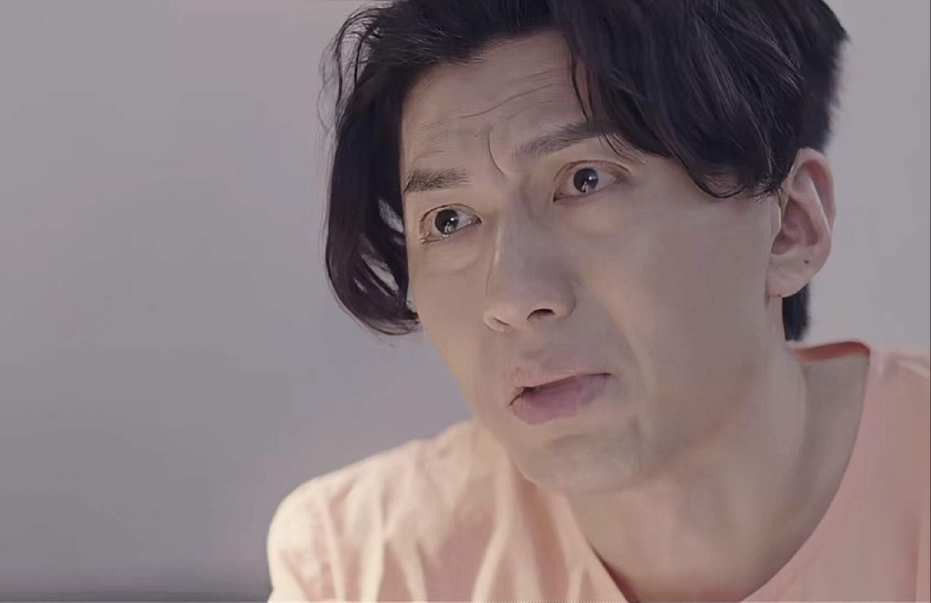 tvb男星袁伟豪新剧现肥肚腩,半夜回击网友负评,颜值断崖式下滑