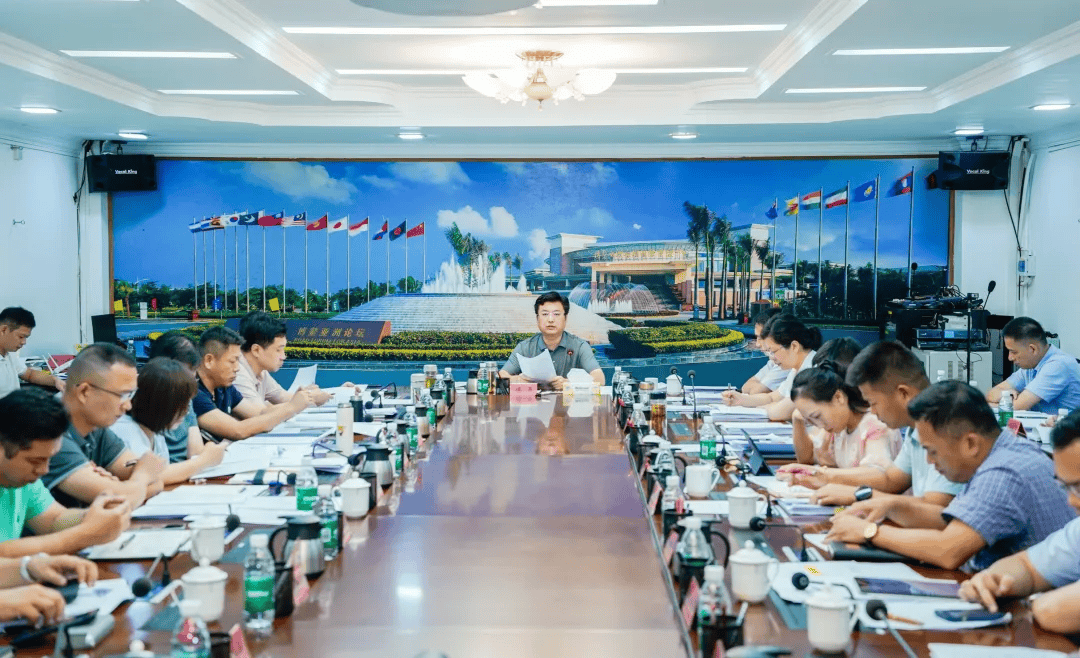 傅晟主持召开市政府党组（扩大）会议 牢固树立“项目为王”理念 全面提升招商引资能力水平 为琼海高质量发展注入强劲动能