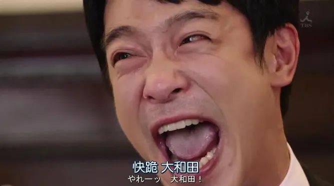 再来学习一个例句:a:心が痛みませんか.