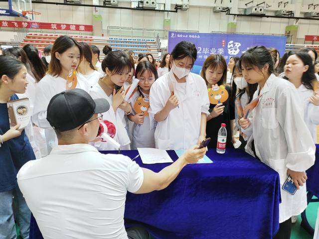 中国气象新闻网🌸澳门一肖一码100准免费资料🌸|强降雨天气如何预防传染病发生？北京疾控发来健康提示  第1张